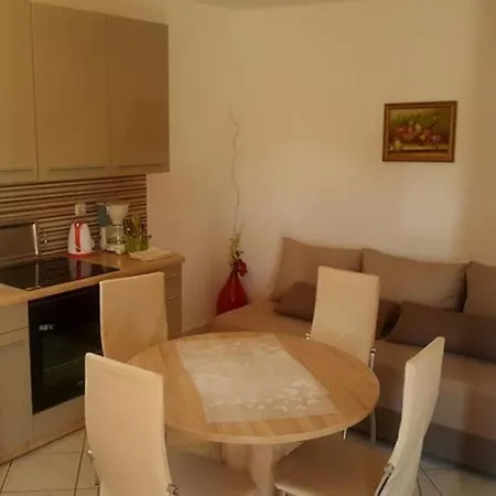 Dragica A31 * Πόρετς